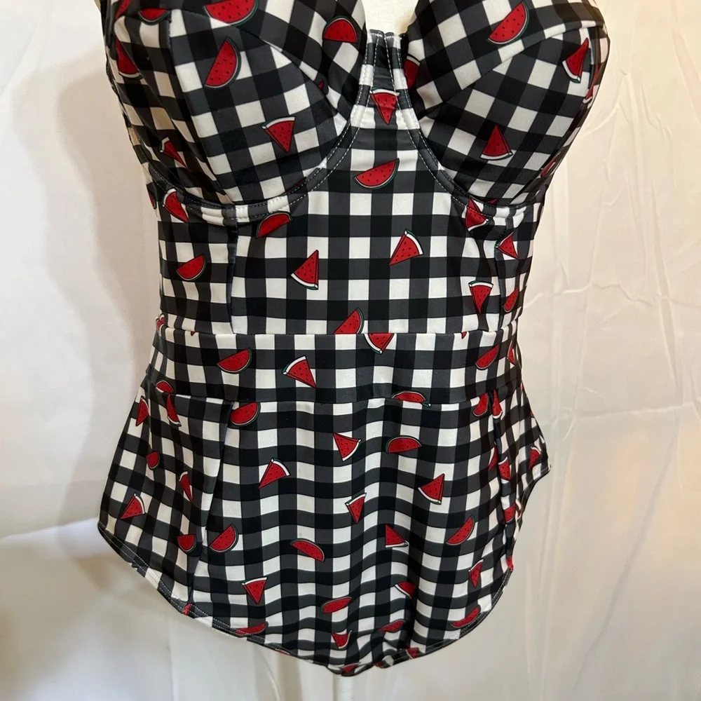 Collectif size 14 swimsuit - Picture 8 of 8